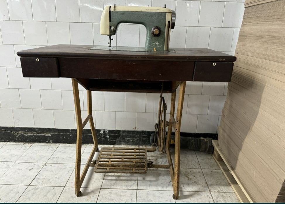 Masina de cusut Ileana