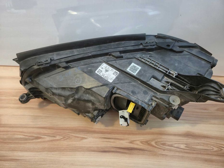 Far dreapta Multibeam Mercedes GLE W167 Facelift cod A1679067804