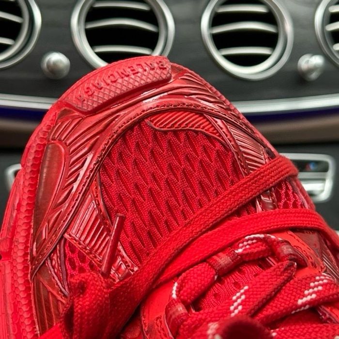 Кроссовки balenciaga 39 размер