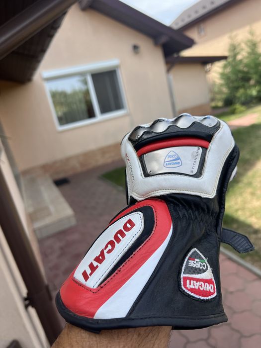 Casca Ducati + manusi ducati marime L