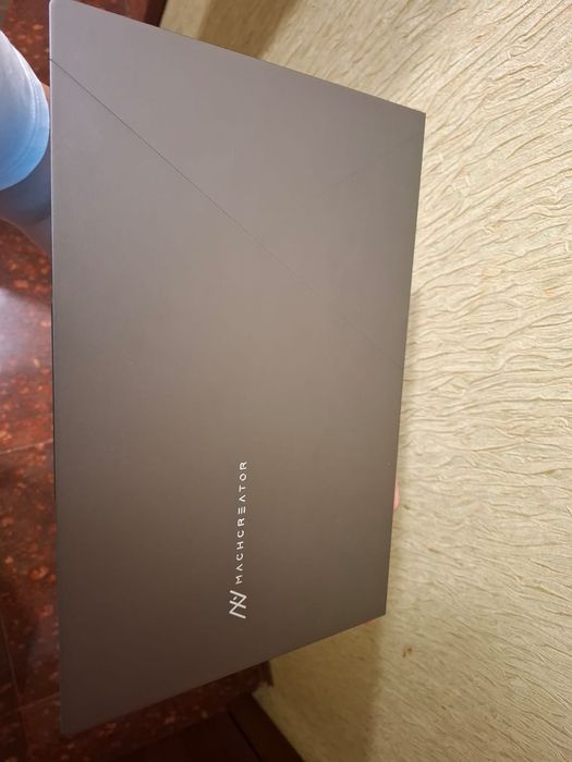 Ноутбук machcreator one i5