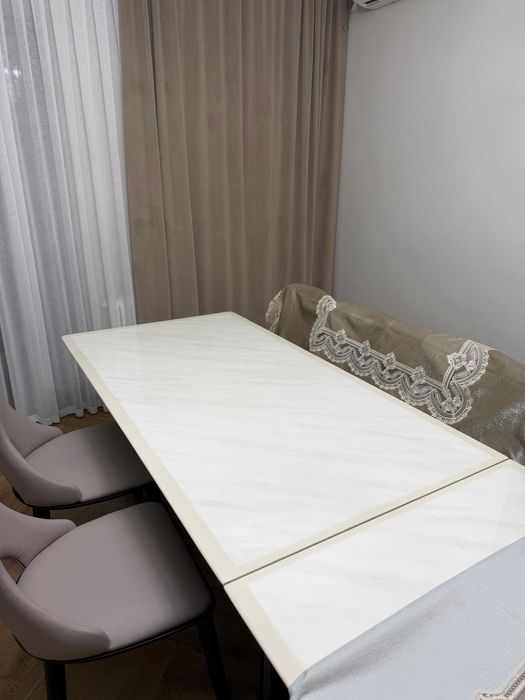 Продам стол мраморный