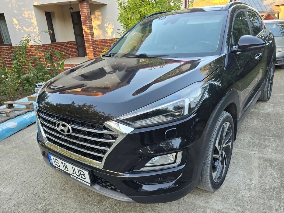 Hyundai Tucson Pret cu TVA inclus si deductibil.