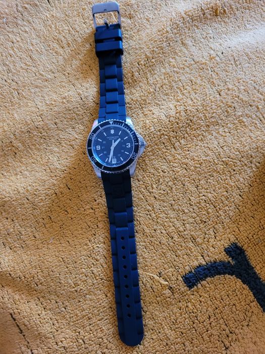 Vand ceas victorinox swiss made