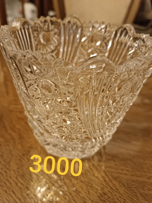 Продам вазу Хрустальную