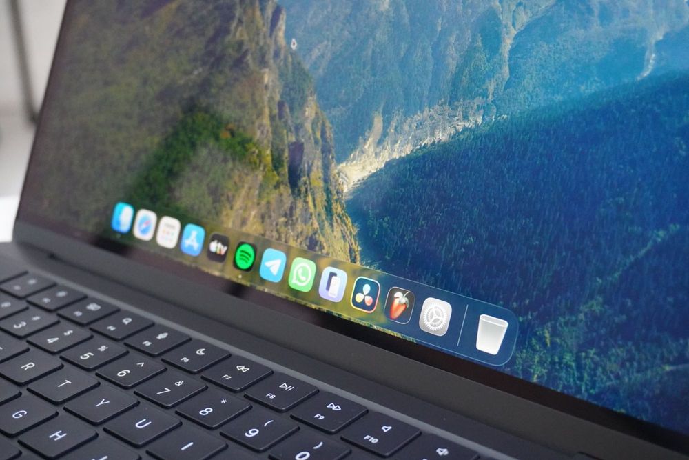 Macbook M2 16/256