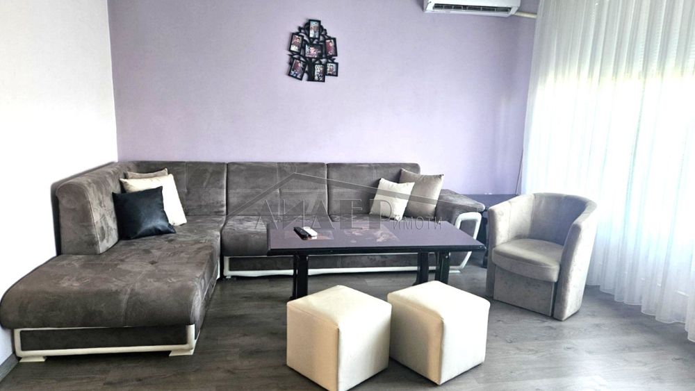 2-стаен панел - 65 кв.м. до Панаира