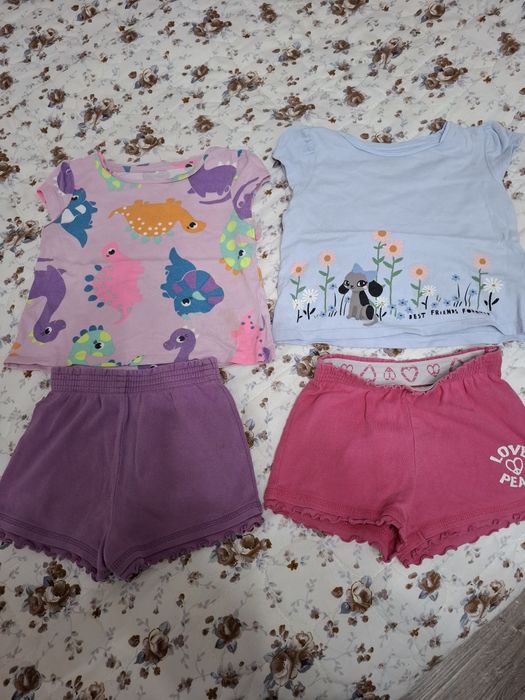 Продаются бодики от3 до 6 мес.