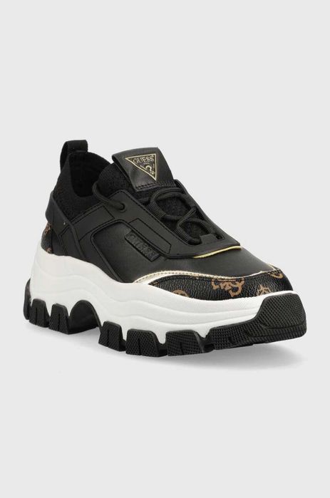 Нови дамски сникърси Guess