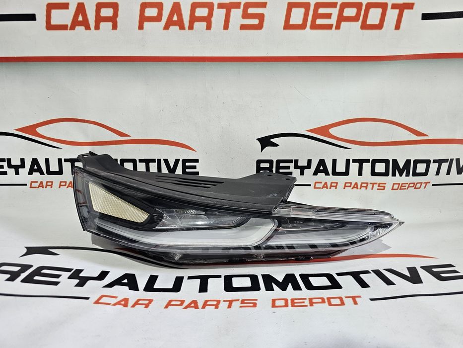 Far proiector drl dreapta Hyundai Santa Fe dupa 2018 cod 92208-S1000