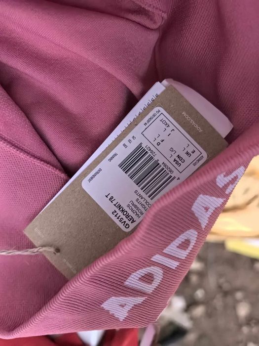 Adidas оригинален дамски клин нов Л размер