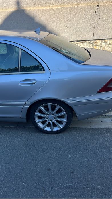 MERCEDES-BENZ CLE 2000 — imagine 4