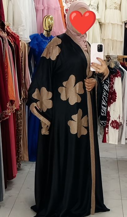 Abaya kuylak sotiladi.