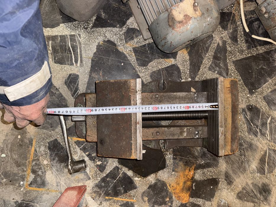 Шлосерско (машинно)менгеме