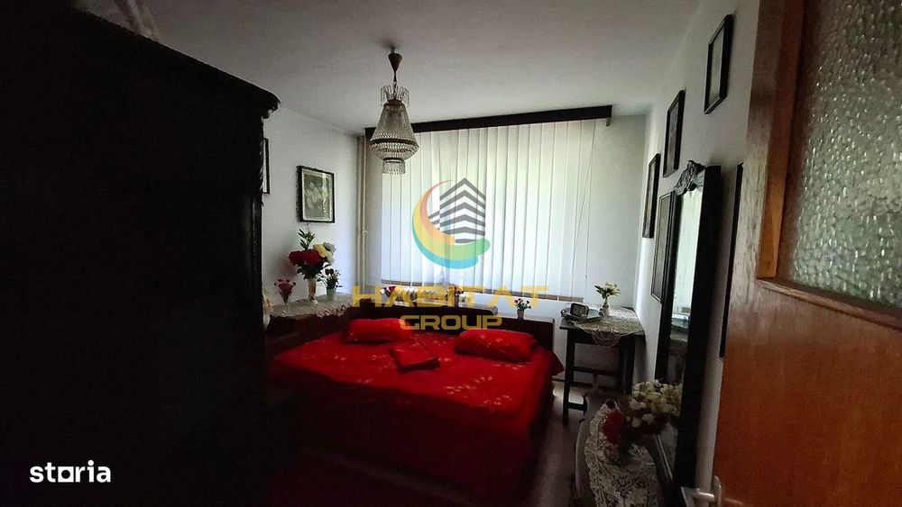 Apartament 4 camere decomandat Resita -  Scoala 129