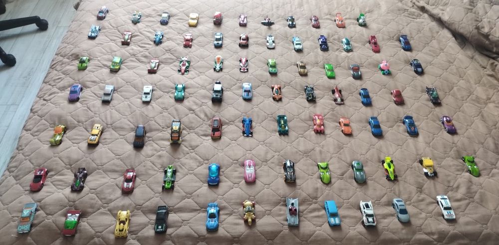 Продавам Hotwheels, Mattel колички