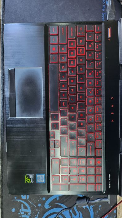 HP Omen 15 2019 i7. 16.  512gb