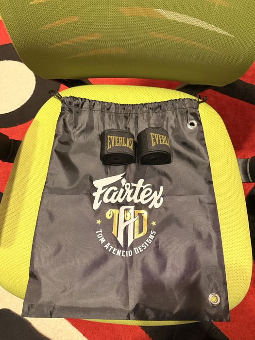 Боксови ръкавици Fairtex - The heart of a warrior