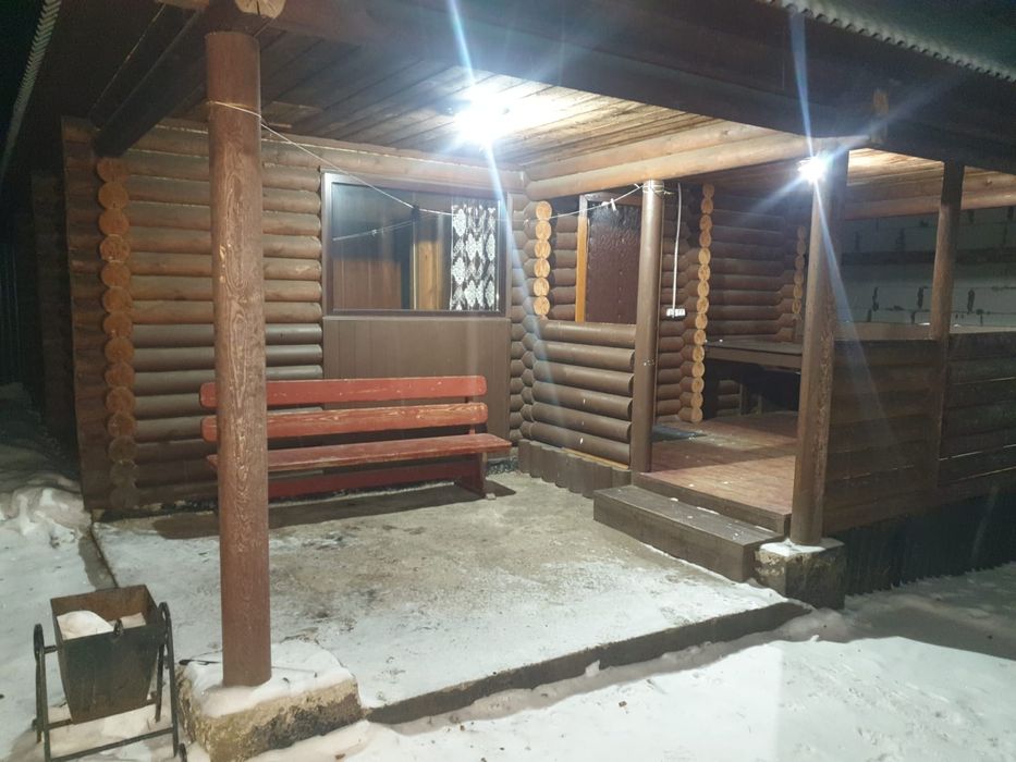 Домик сруб в лесу в Боровом