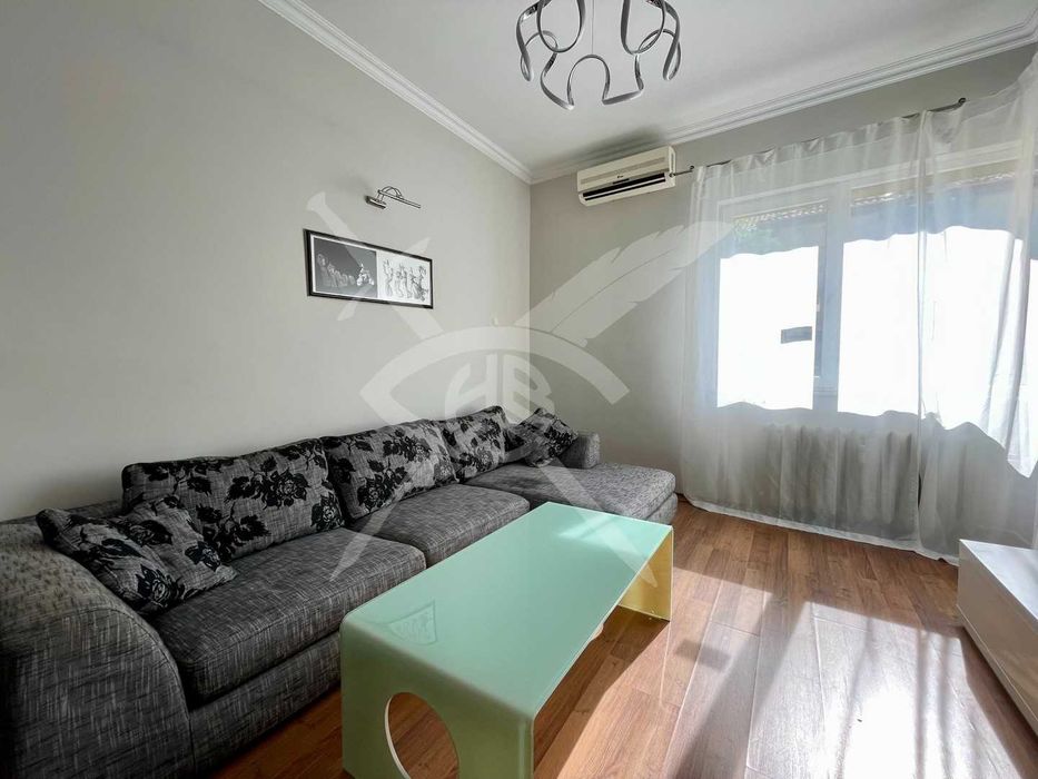 Дава се под наем Тристаен апартамент в София, Център - 75 кв.м за 790 € - Снимка #3