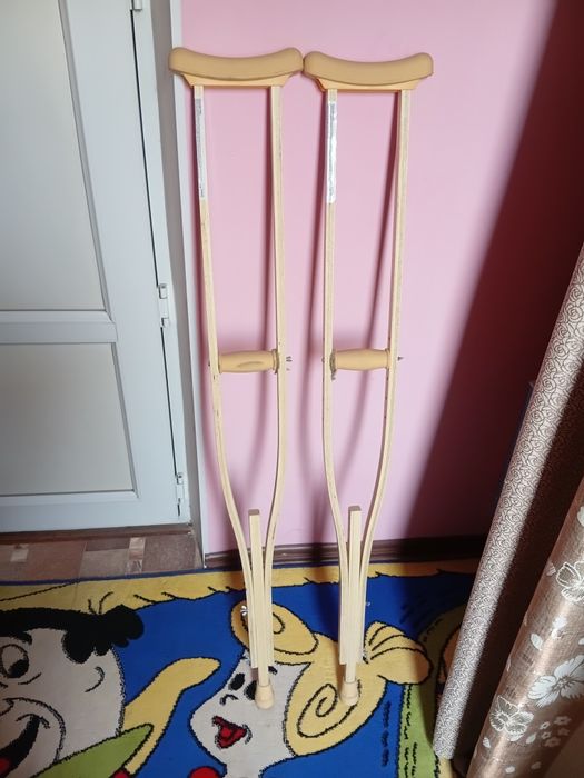 Костыли деревянные