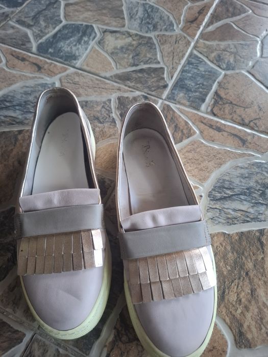 Дамски обувки Bianki и Дамски луфърии от естествен лак