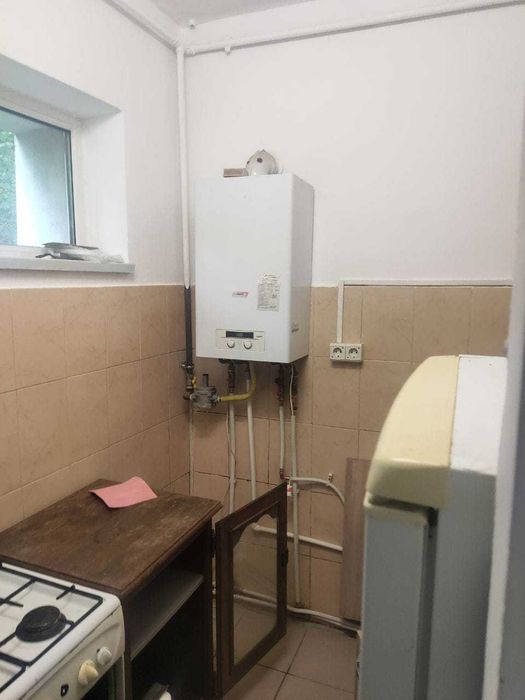 Închiriez garsonieră