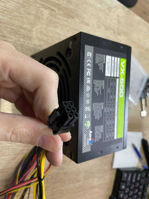 Блок питания AeroCool