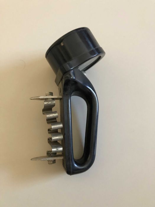 Aparat de masura panalogic entru verificare acumulatori