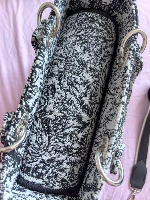 Бяло/черно чанта Christian dior