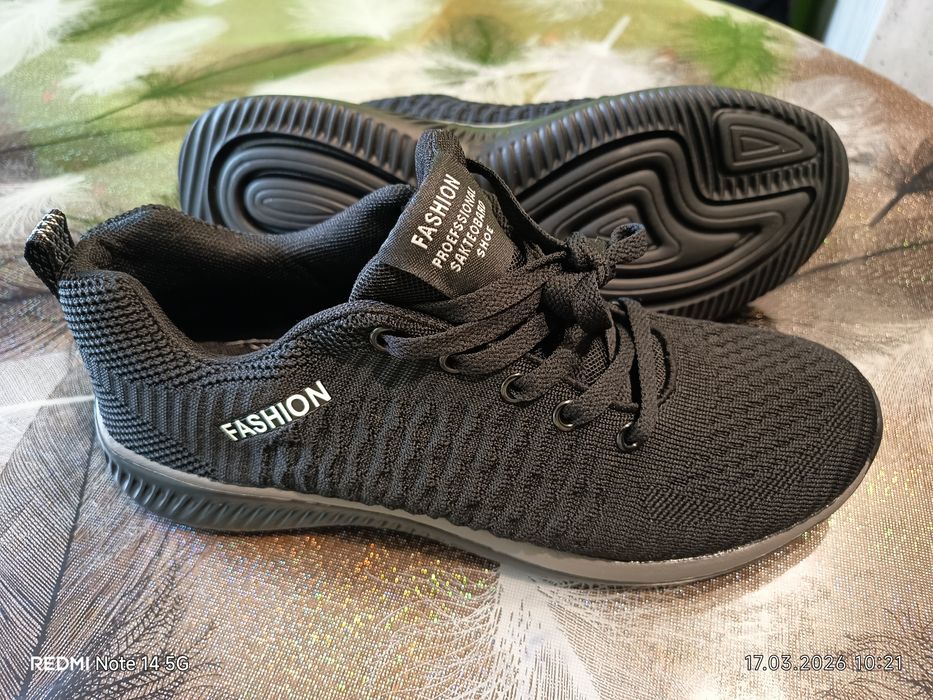 Унисекс маратонки -реален размер-41/26см стъпало