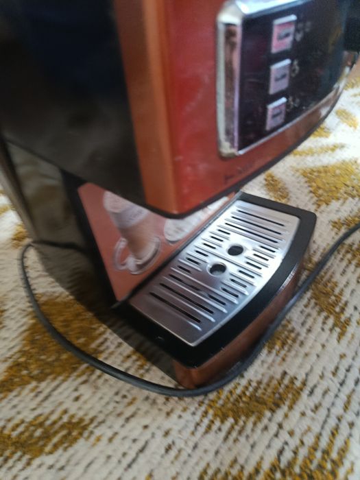 Кофе машина сотилади