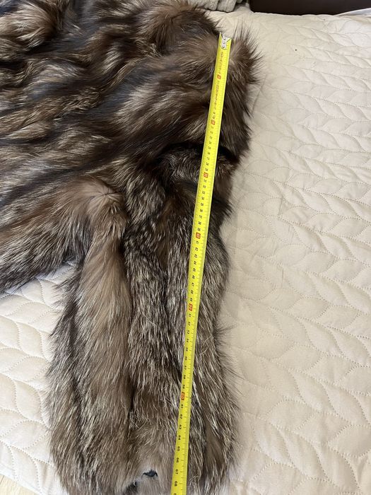 Blana de vulpe si caciulă de damă