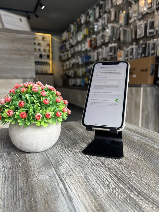 IPhone 11 White 64GB - SH 6 Luni Garantie