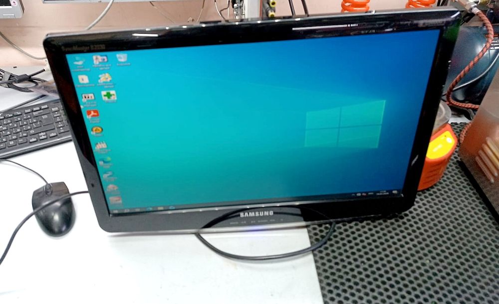 Монитор Samsung 20 дюймов