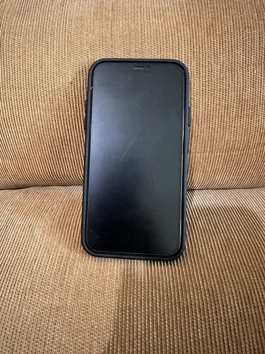 iPhone 11 64/71%