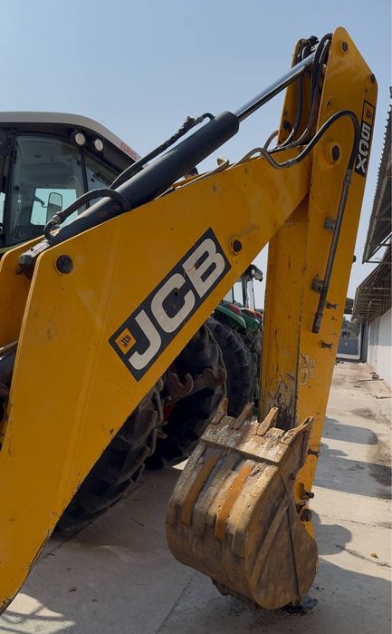 JCB Погрузщик Эксковатор