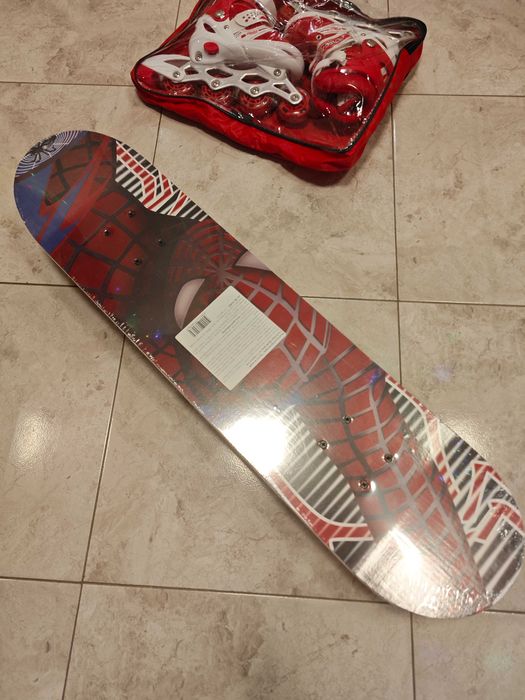 Скейтборд Спайдърмен и Регулируеми Светещи ролери Bodyflex S 31-34,нов