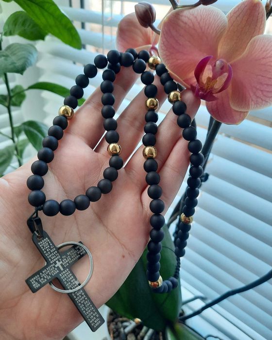 Броеници с кръст