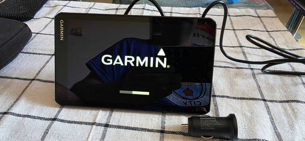 Навигация за камион Garmin Dezl 710 7 инча най-новите карти за цяла Европа и Турция
