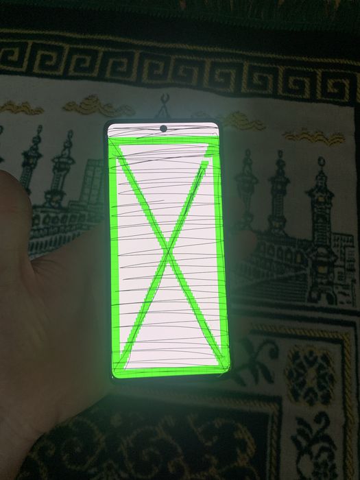 Айфон хр 128/78% и А71 самса