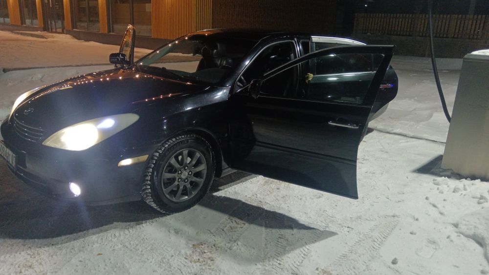 Продам Лексус ес 300