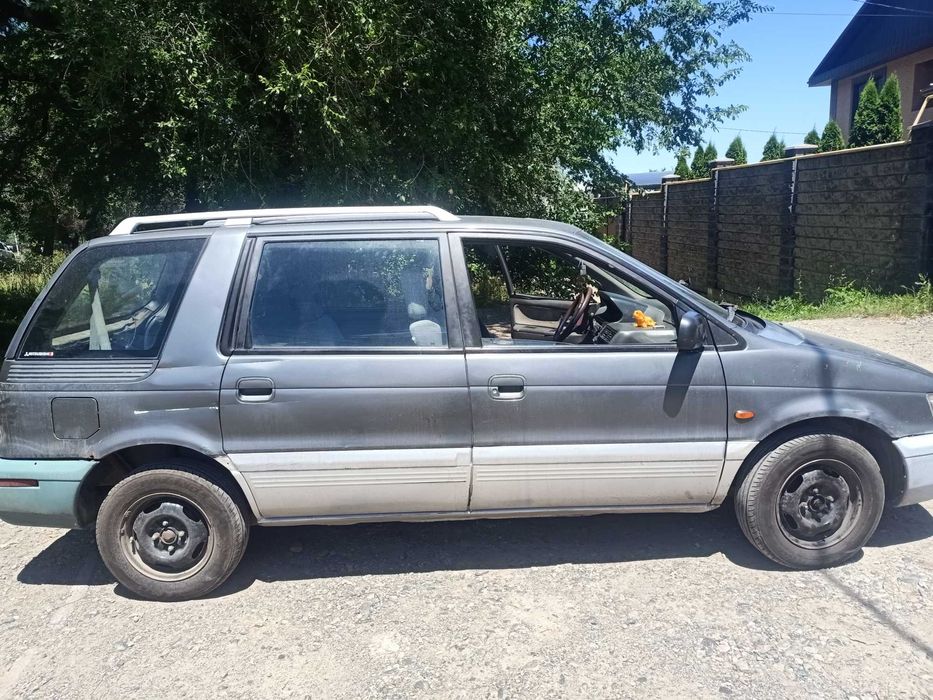 Mitsubishi Space Wagon