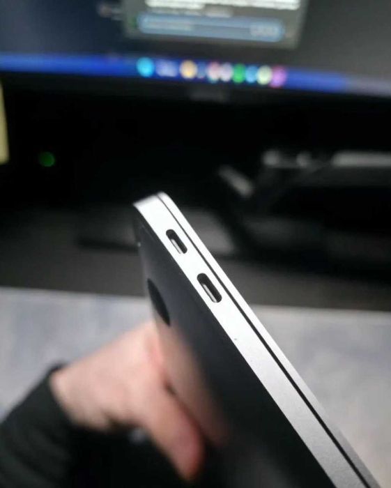 Macbook Air M1 2020 срочно