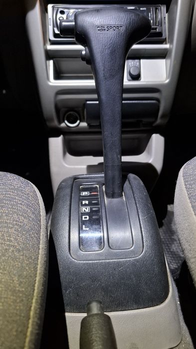 Продам Nissan Micra 2002 года