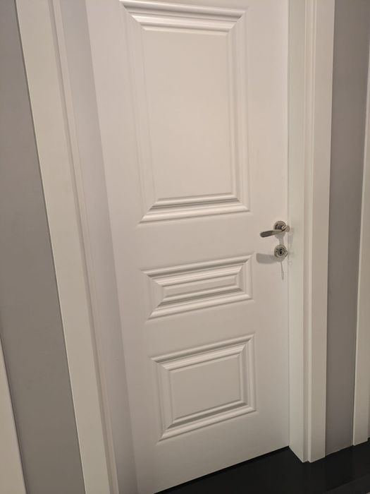 Продавам  вътрешни интериорни Врати ,  София , Велико Търново от160 ев