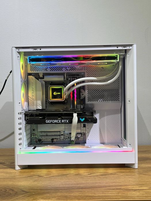 Monster PC Ryzen 9 7900X RTX 3060 12GB X670 32/512 
CPU: Cor