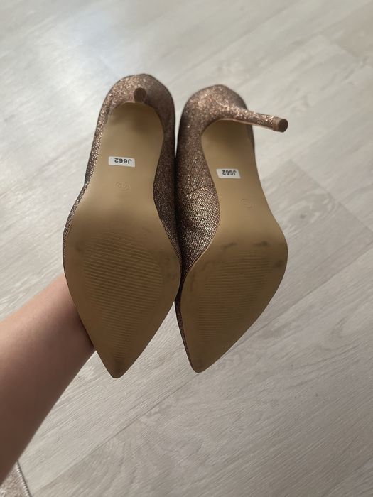 Туфли золотистый