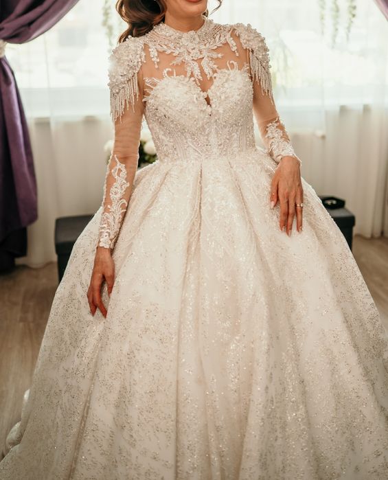 Vand rochie de mireasa tip prințesa