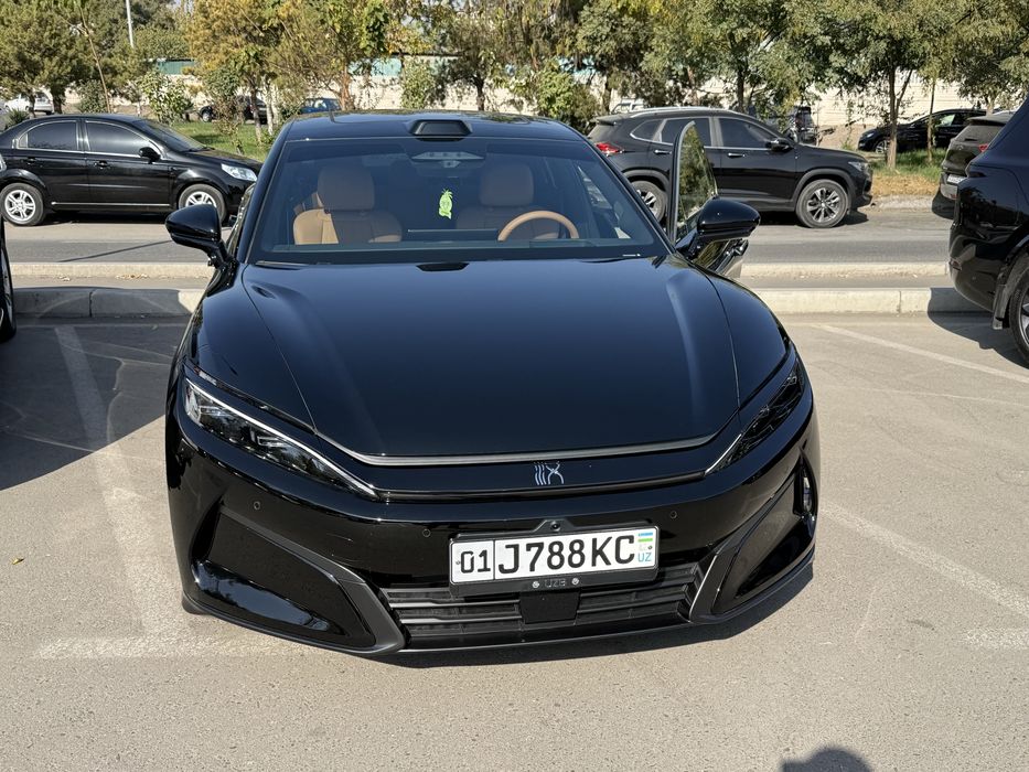 Продаю Byd Han L 2025